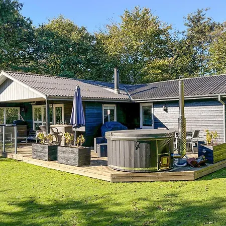 Awesome In With Wifi Holiday home Hjerm