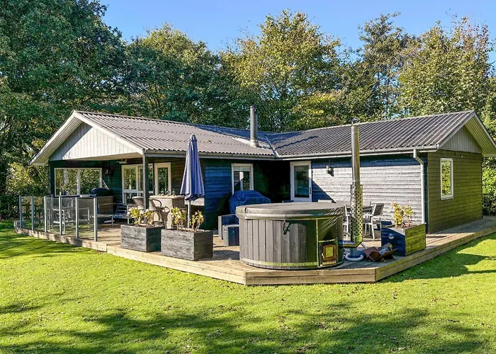 Awesome In With Wifi Holiday home Hjerm